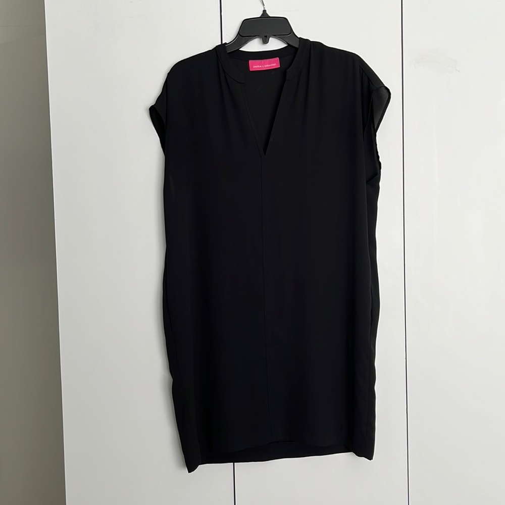 Pookie & Sebastian Black V-Neck Chic Tunic Dress, Size Medium